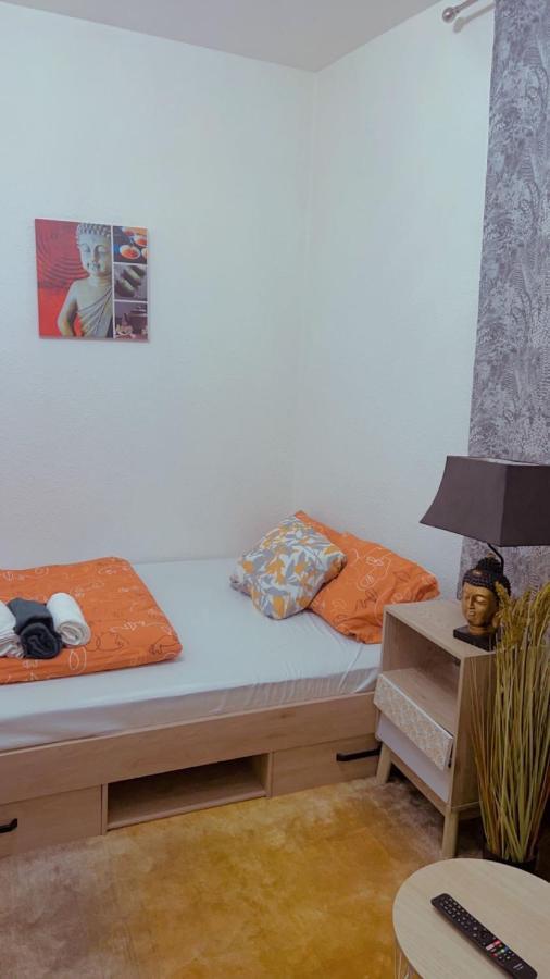 Home Sweet Home In Pau Bagian luar foto